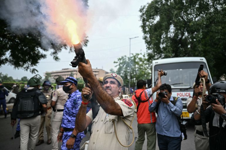 Police Use Tear Gas and Batons Against Cockroach Movement in Massive Delhi Protest