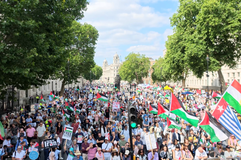 Mass rally in London demands UK government impose arms embargo on Israel