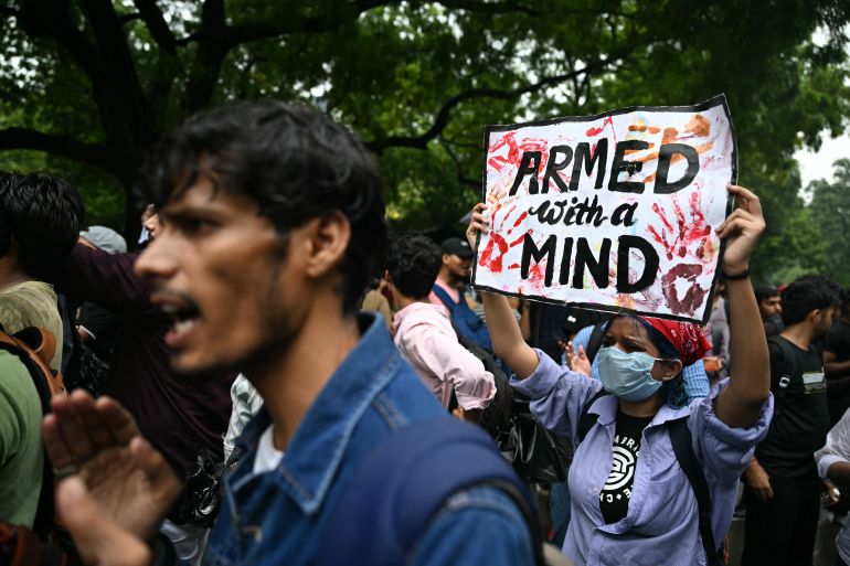 Opposition leader Rahul Gandhi freed following detention at student-led protests in India