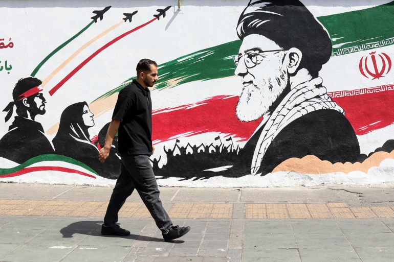 Tensions rise as Iran blames US for Strait of Hormuz dispute during talks