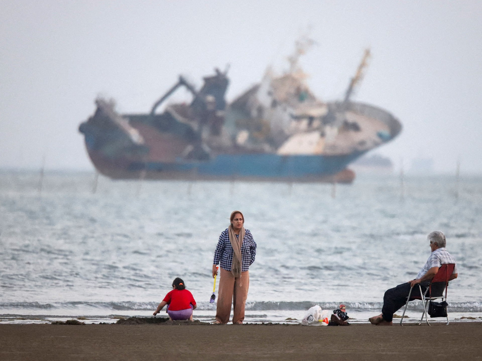 UK and France remain cautious on Strait of Hormuz coalition