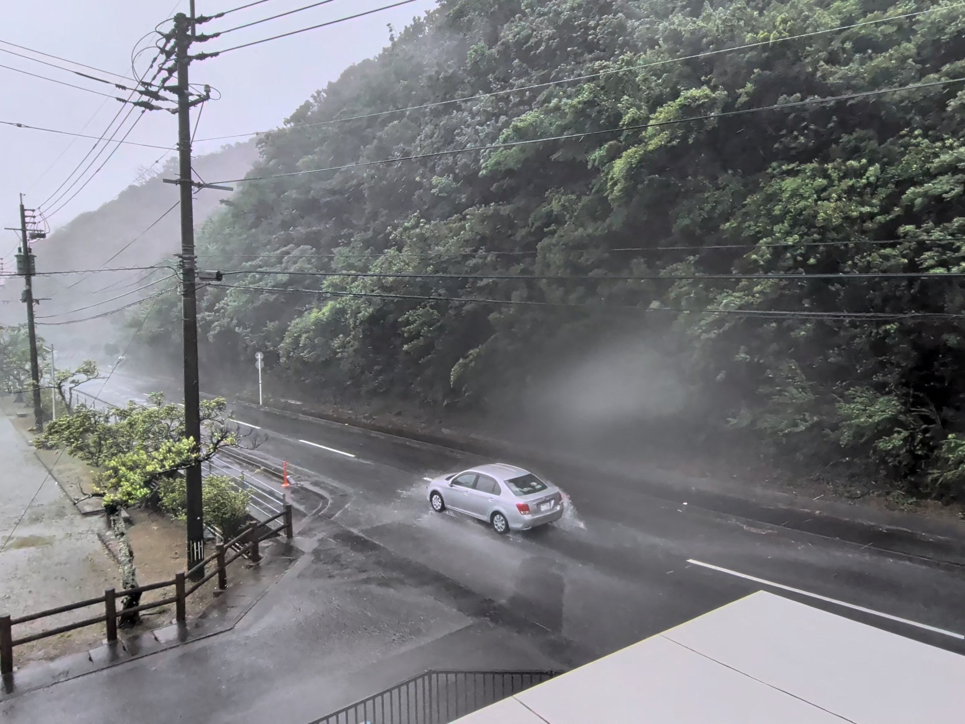 Typhoon Dolphin injures five in Japan as China prepares