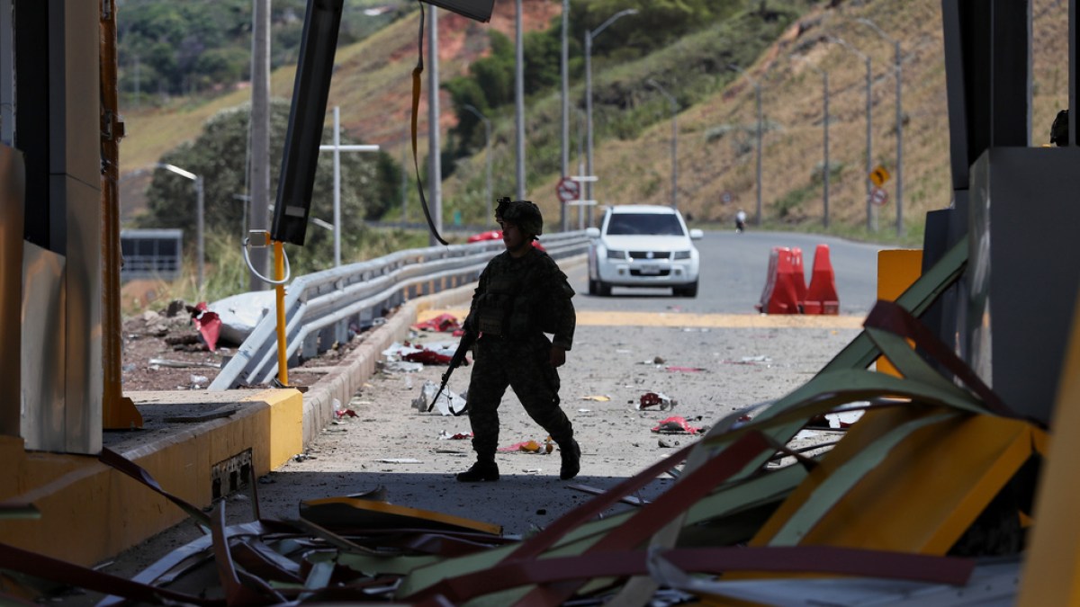 Colombia vows crackdown after car bomb attack in Cauca