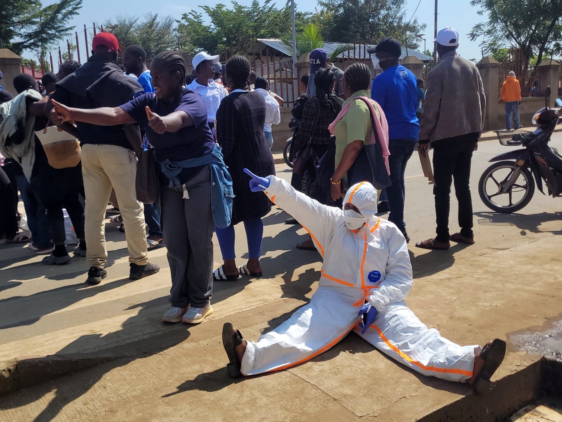 Unpaid Ebola health workers walk out in DR Congo’s Ituri province