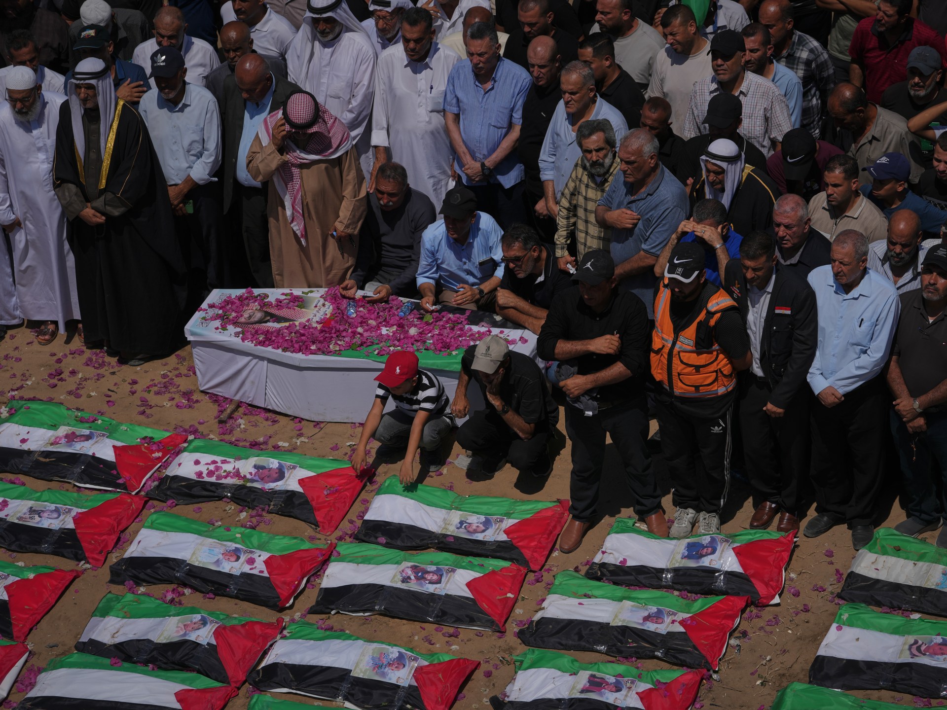 At least 300 children killed in Gaza since October truce, UNICEF says