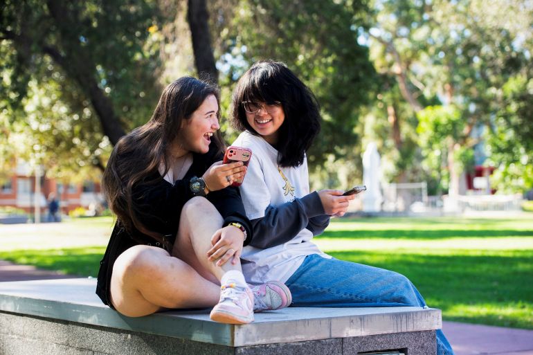 Most Australian Under-16s Still Use Social Media After Ban