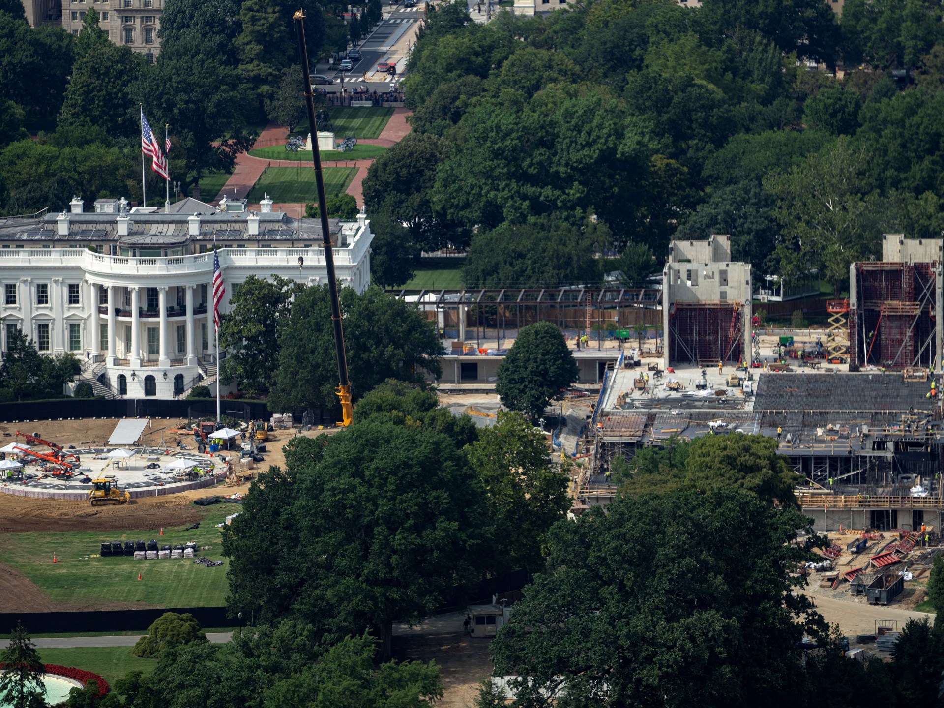 Trump’s White House ballroom construction can continue temporarily