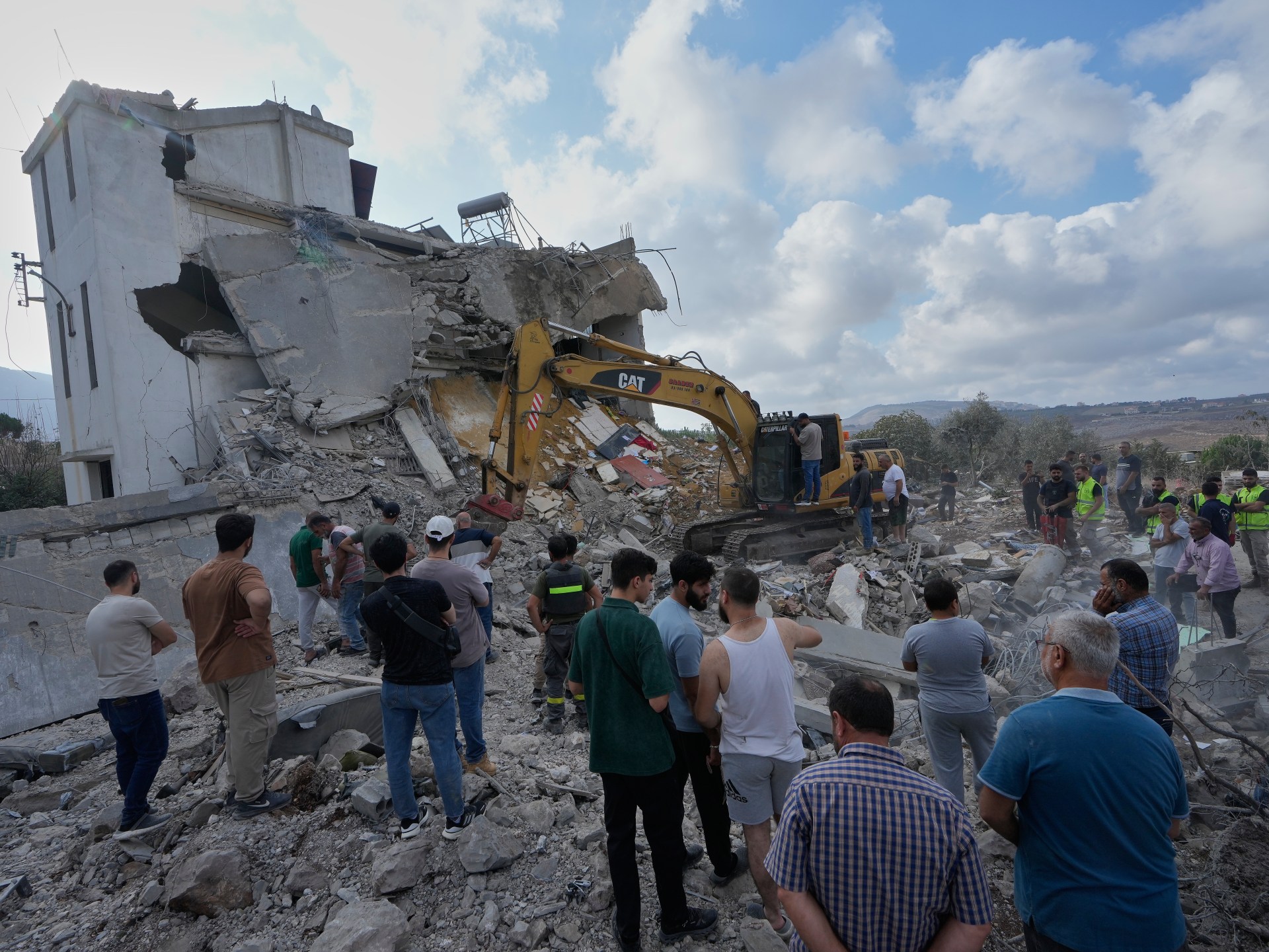 Four killed and 20 wounded in southern Lebanon air attacks