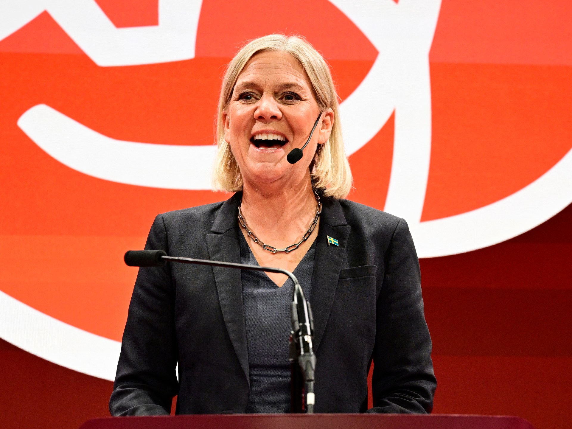 Sweden’s left-wing bloc wins three-seat majority as PM resigns