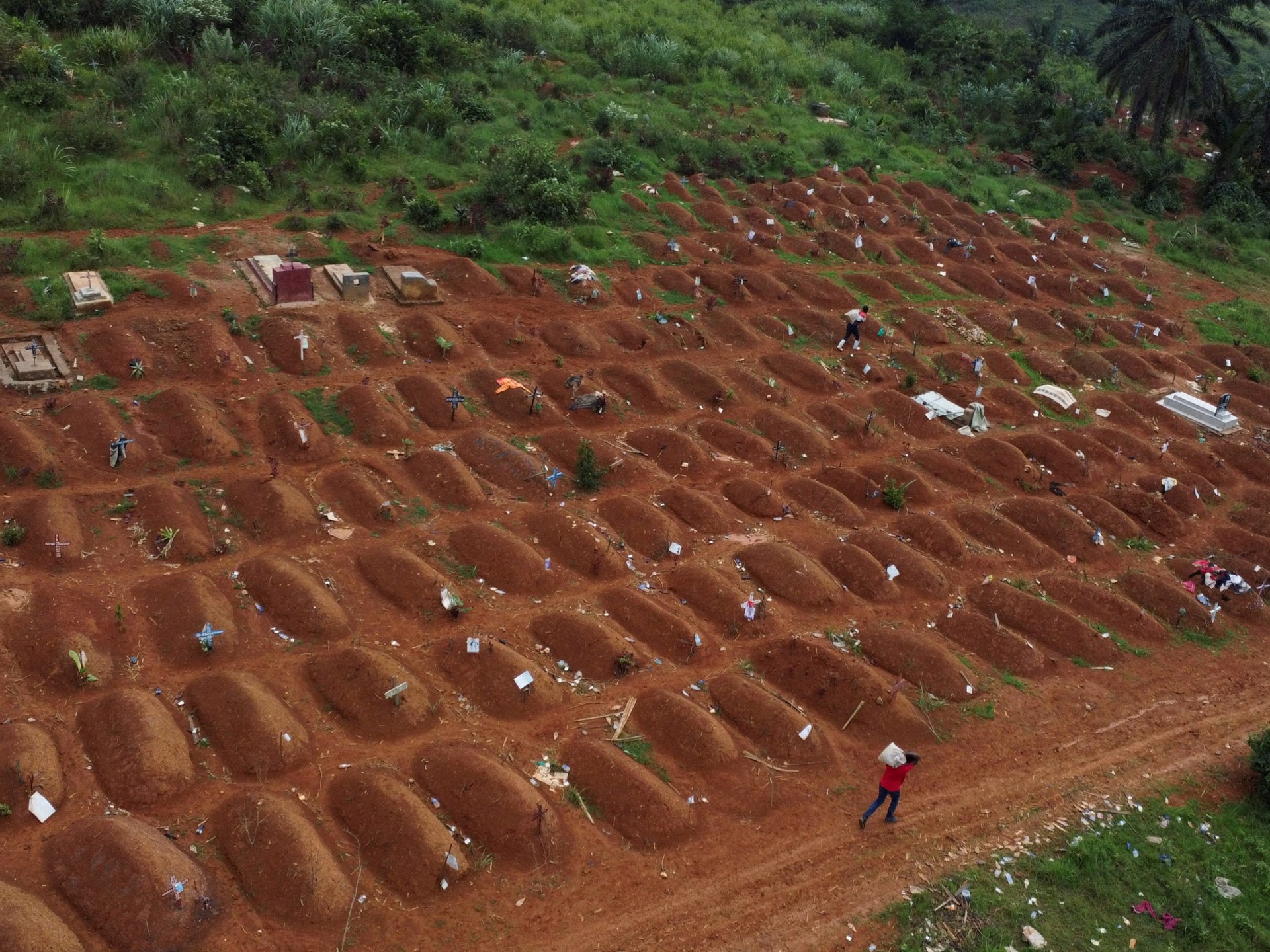 WHO says every Ebola transmission chain must be broken in the DRC