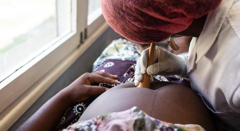 2026 UN Population Award recognizes Senegalese surgeon and Burundian foundation for reproductive health efforts