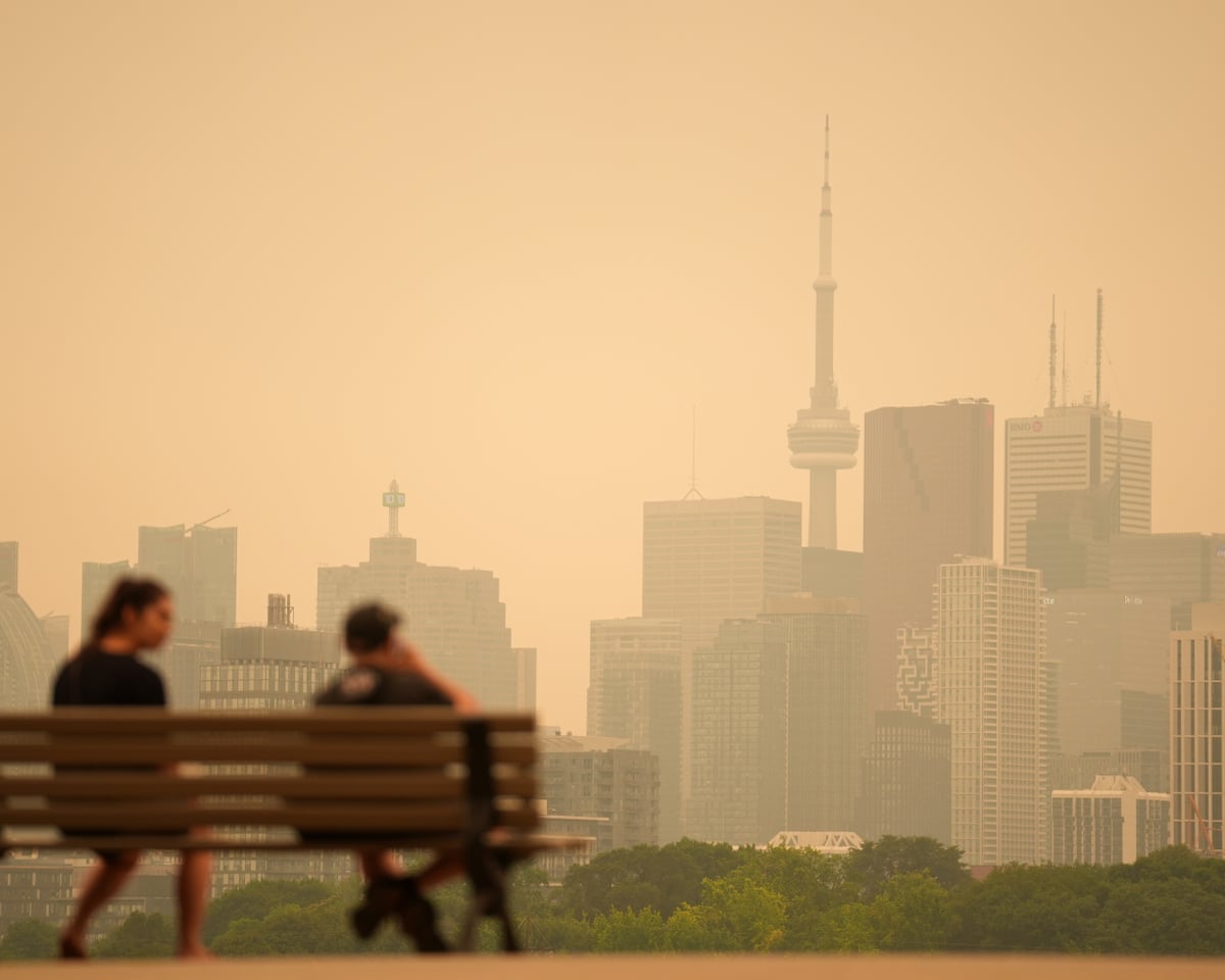 Air quality warnings in Canada due to US wildfire smoke following Trump tariff threats