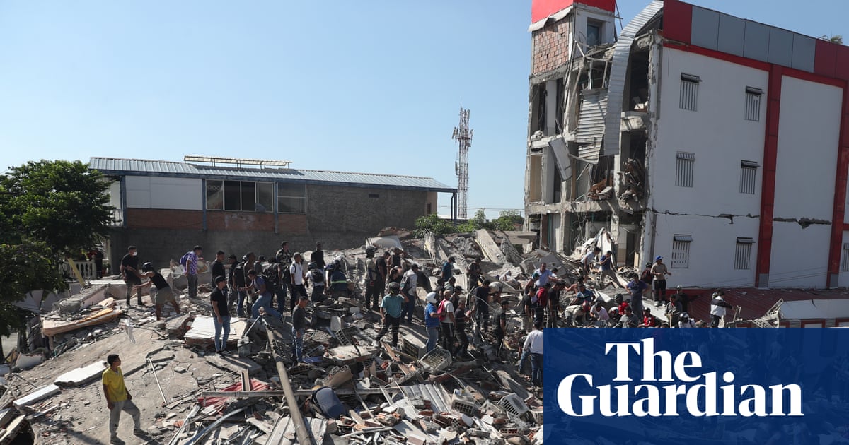 Colombia earthquake kills at least 20 as buildings collapse