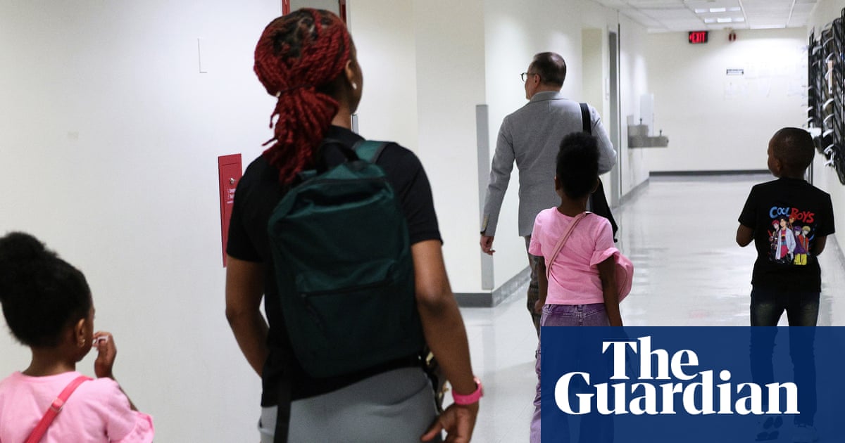 Training urges immigration judges to limit continuances in deportation cases