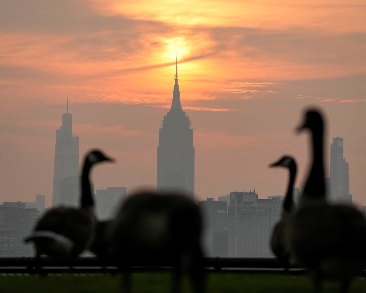 Smoke from Canadian wildfires and soaring temperatures impact New York City residents