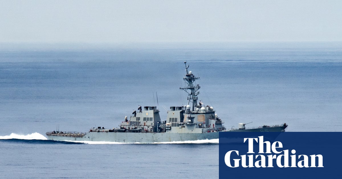 USS Benfold was towed after a four-day power failure