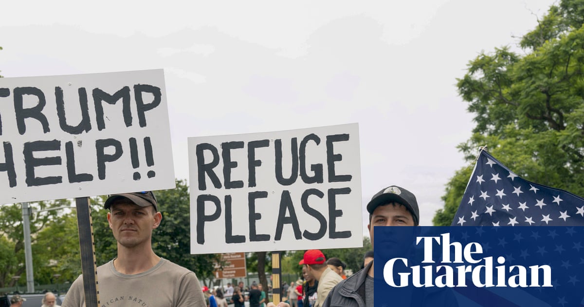 Visa curbs target South Africans over alleged race policies