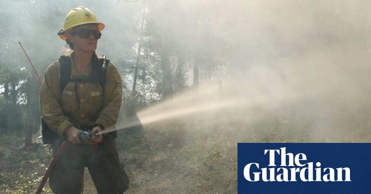 Cooler weather helps firefighters contain three Spokane-area fires